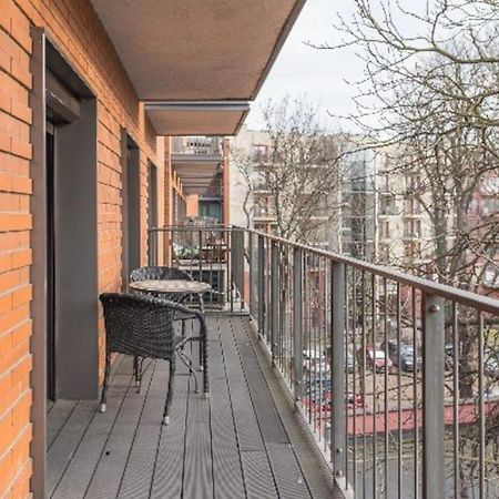 Uroczy Apartament - Angel City Краків Екстер'єр фото